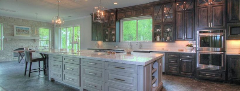 We make custom cabinets for your dream kitchen, bathrooms and more! Get your picture perfect living space!